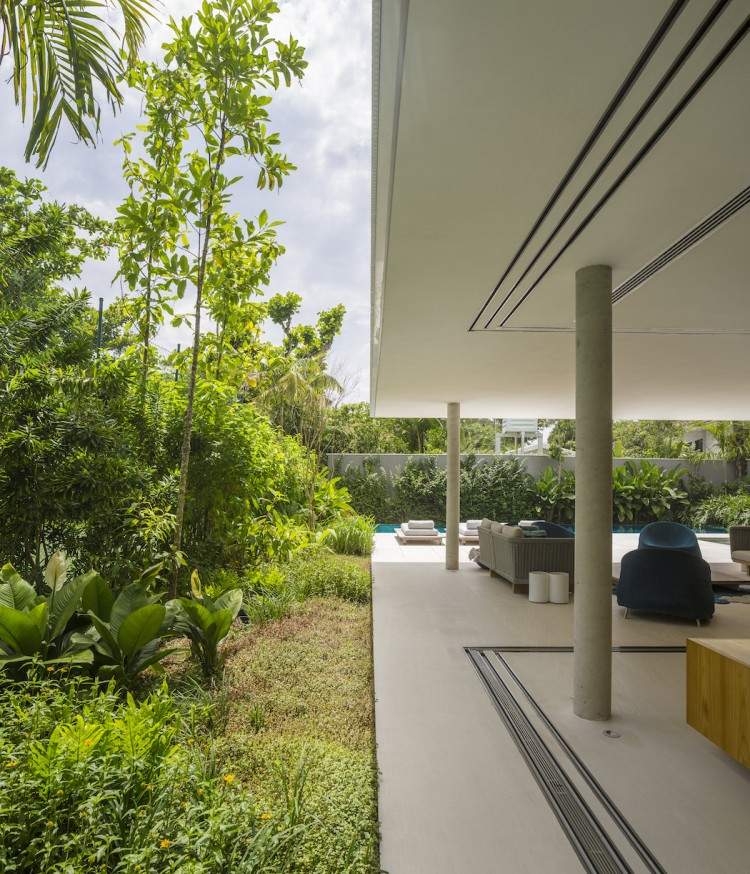 minimalist-concrete-casa-branca-in-the-tropics-3-750x874